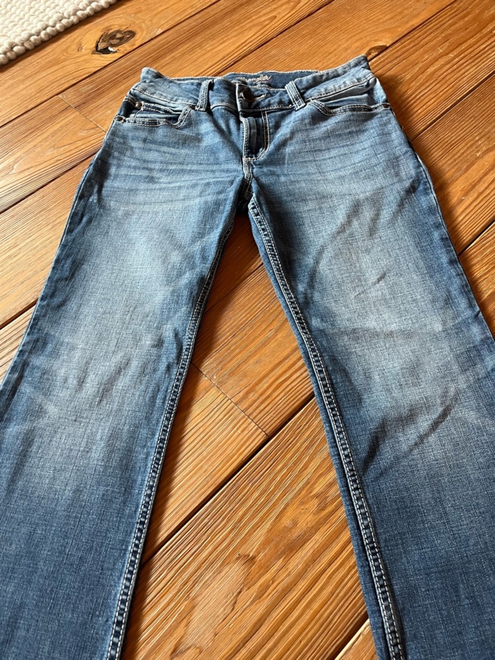 Wrangler Regular Fit Jeans - size 7